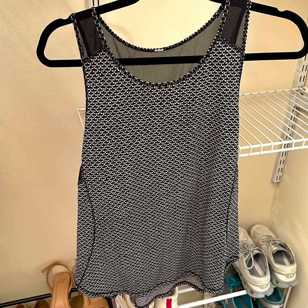 Women’s Lululemon Sculpt Tank, Size 8. Hardly worn.